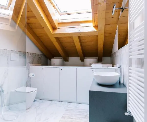 Casa King Apartment Como